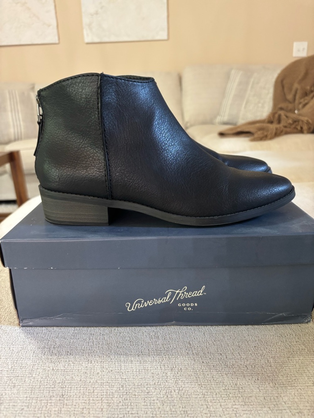 Universal Thread boots - Picture 3 of 8